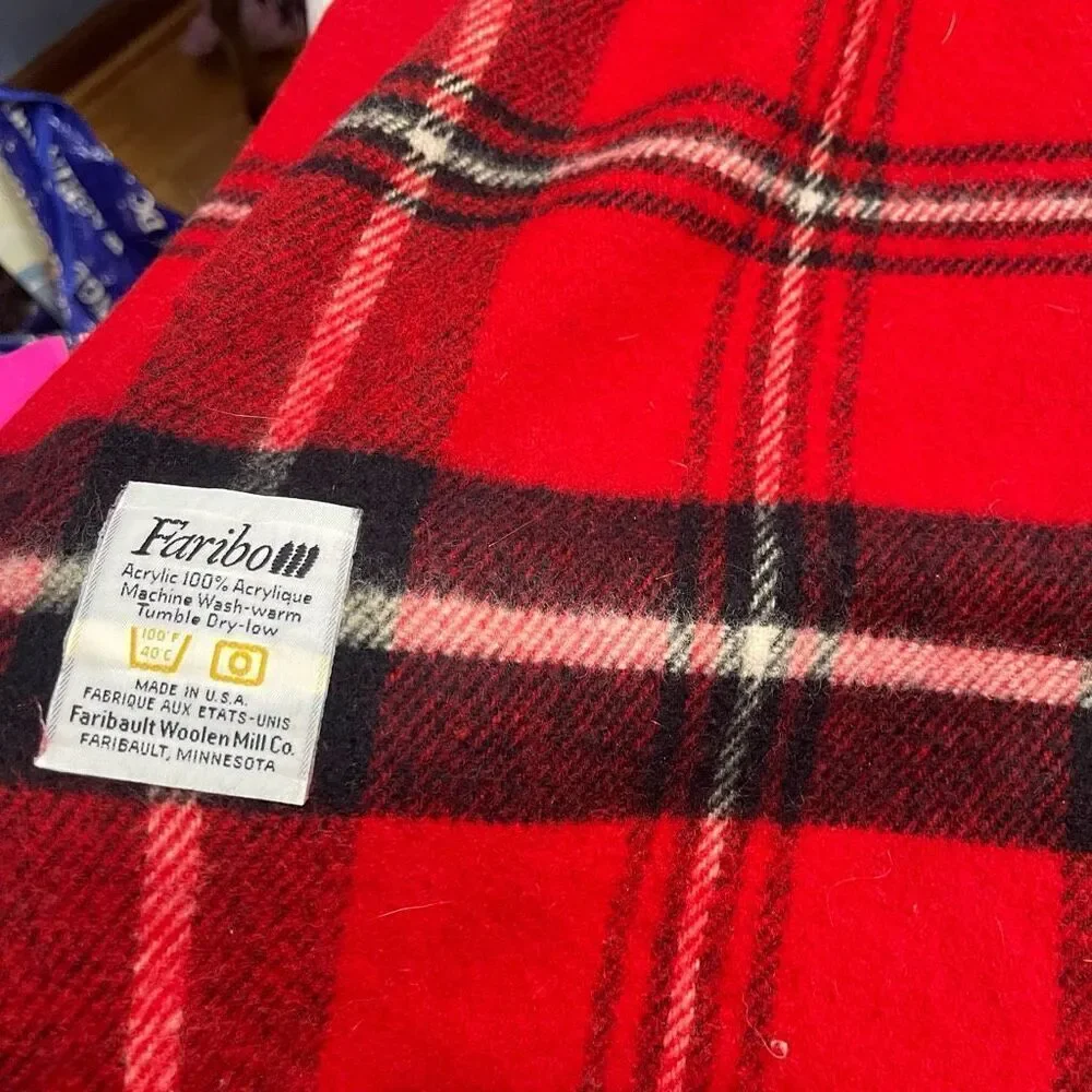 Faribo VTG Red Plaid Lap Blanket Throw